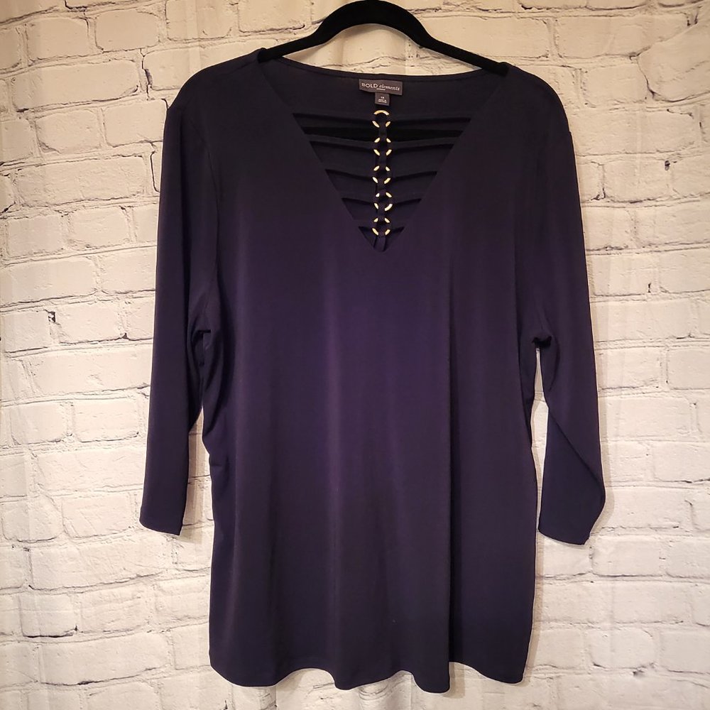 Bold elements Woman, Size: 1X, Black Long Sleeved Top with Gold Ring V Neck